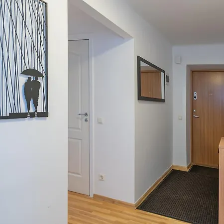 Family 1 Bd Old Town By Hostlovers