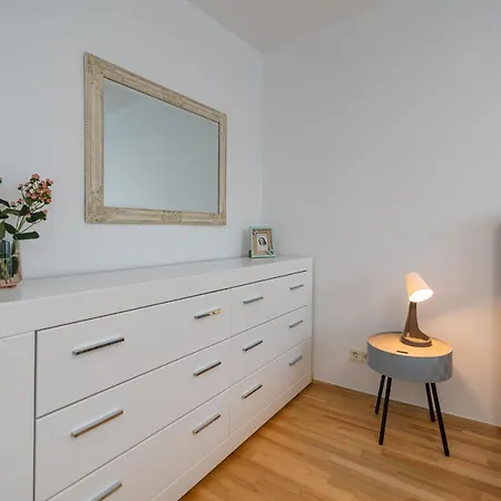 Family 1 Bd Old Town By Hostlovers *